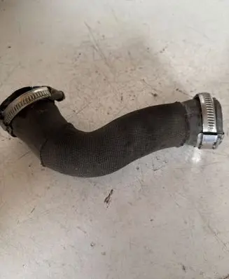 Intercooler hose/pipe
