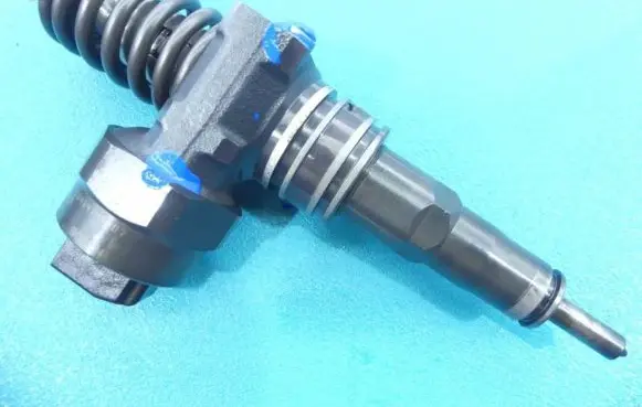 Volkswagen Golf IV Fuel injector 0414720007 IMPRK1104133
