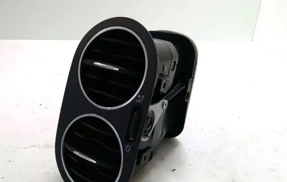 Volkswagen Golf Plus Dashboard side air vent grill/cover trim 5M0819759