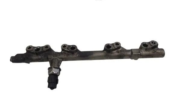 Nissan Juke I F15 Fuel main line pipe