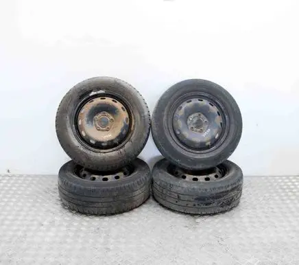 Opel Vivaro R16 alloy rim 