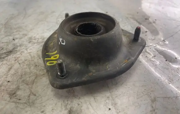 Hyundai Getz Front upper strut mount 