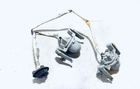 Mazda 121 Number plate light 000336