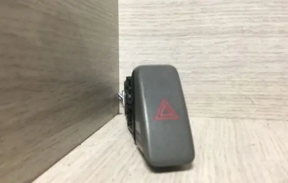 Mazda Premacy Hazard light switch B25D664H004