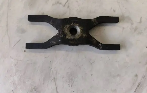 Peugeot Boxer Fuel Injector clamp holder 6C1Q9L535AC