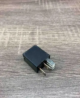 Volkswagen Golf IV Other relay 4608650 954250886