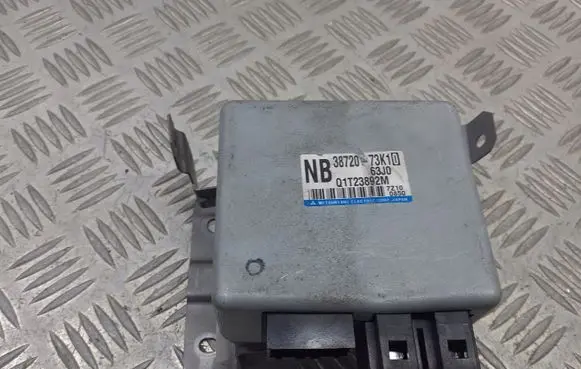 Suzuki Swift I Power steering control unit/module 38720-73K10