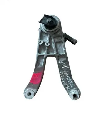 Volvo V70 Engine mounting bracket 3524347