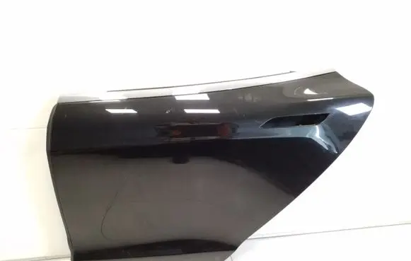 Tesla Model S Rear door