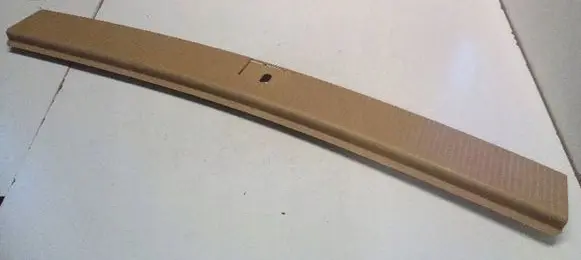 Volkswagen Touareg I Trunk/boot sill cover protection 7L6863459