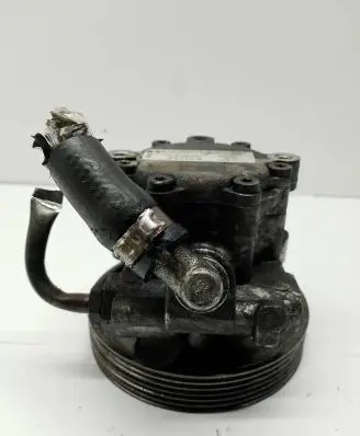 Citroen C5 Power steering pump 9637000880