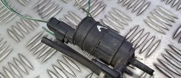 Nissan Almera N16 Windscreen/windshield washer pump 7700430702