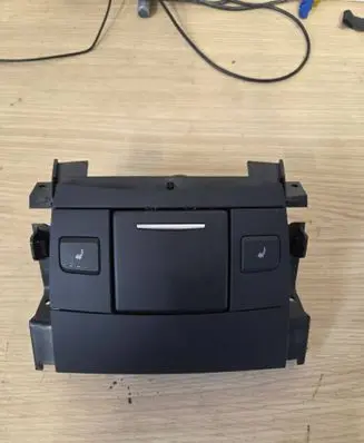 Audi A8 S8 D4 4H Seat heating switch 4H0864051D