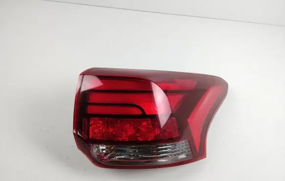 Mitsubishi Outlander Rear/tail lights