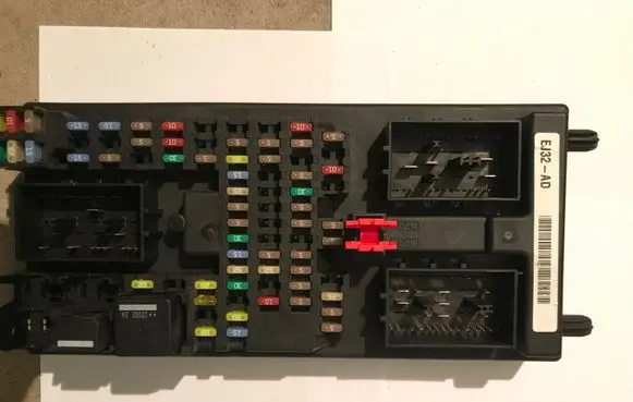 Land Rover Range Rover Evoque L538 Fuse module K0BT510A 3521AT510A
