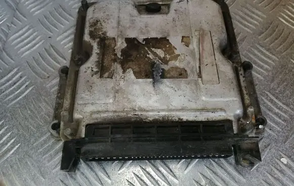 Citroen Xsara Picasso Engine control unit/module 9637089980 0281010250