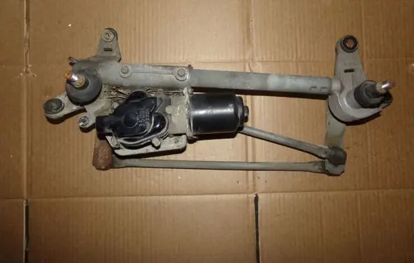 Honda Accord Front wiper linkage and motor