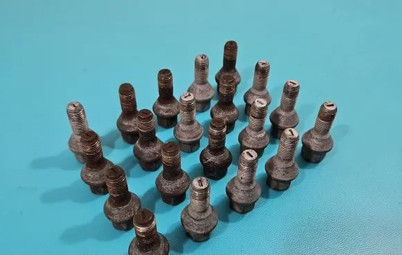 Dacia Duster Nuts/bolts IMPRK1390967