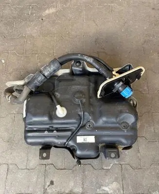Renault Master III AdBlue liquid reservoir 172A28000R 172A21178R 172A22038