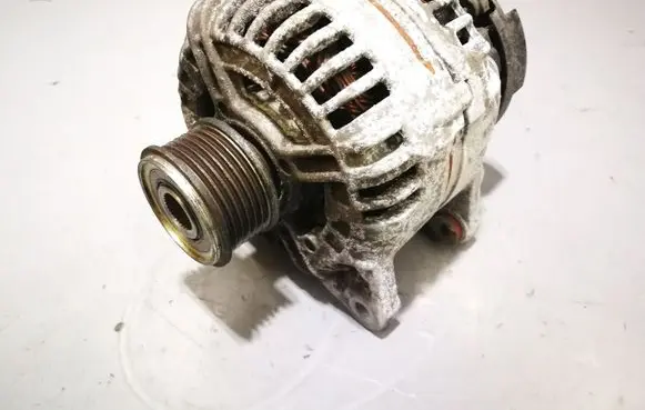 Nissan Qashqai Generator/alternator 0124525140