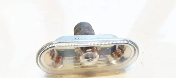 Volkswagen Golf IV Front fender indicator light 1J0949117