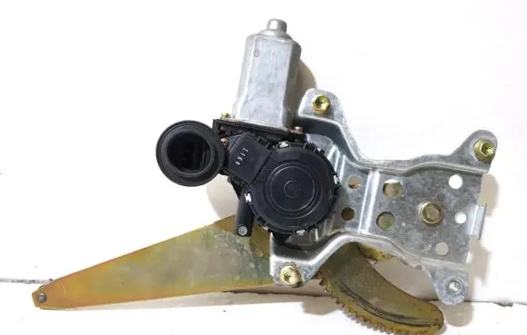 Toyota Corolla Verso E121 Rear window lifting mechanism without motor 8571013040