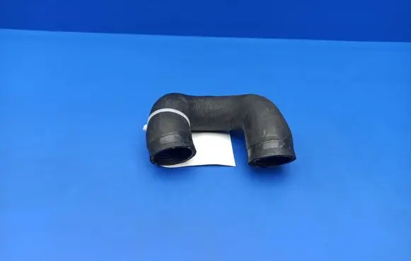 BMW 6 E63 E64 Engine coolant pipe/hose N52B30