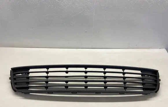 Volkswagen Touran II Front bumper lower grill 1t0853677c