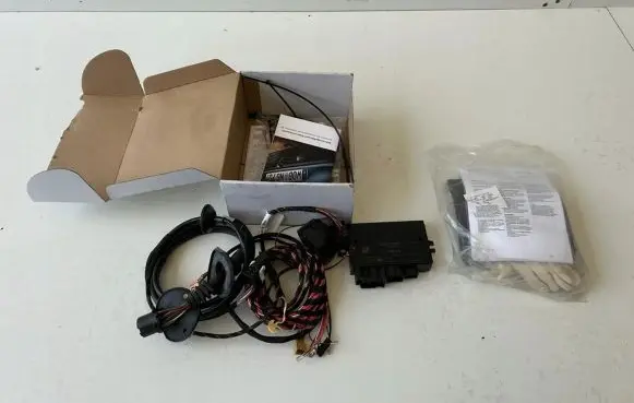 Volkswagen Golf Sportsvan Tow bar trailer control unit/module 5Q0907383L