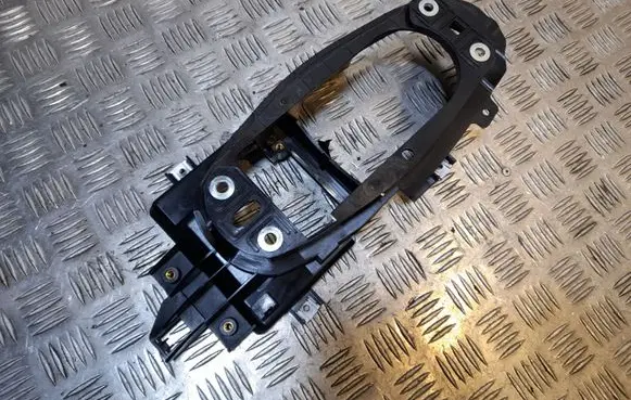 Audi A4 S4 B9 Gear shift cable bracket 8W1863531