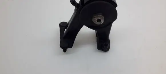 Toyota Avensis T270 Engine mount bracket 123710D180