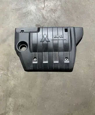 Mitsubishi Outlander Engine cover (trim)