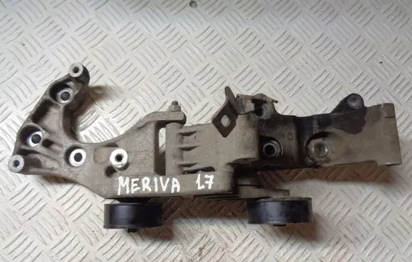 Opel Meriva B Generator/alternator bracket 98090590 552805357