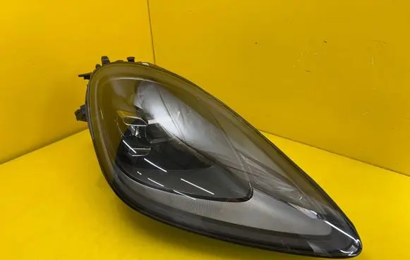 Porsche Cayenne (9Y0 9Y3) Headlight/headlamp 9Y0941034AK