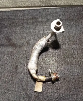 BMW 3 F30 F35 F31 Oil fill pipe 758833505