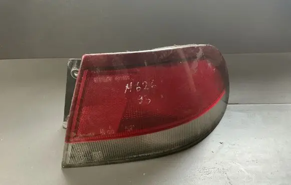 Mazda 626 Rear/tail lights Y0431395