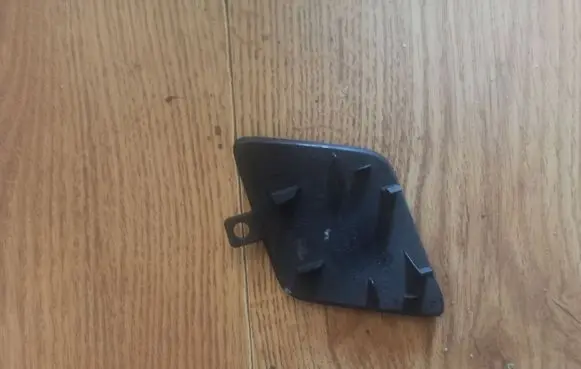 Volkswagen PASSAT B8 Front tow hook cap/cover