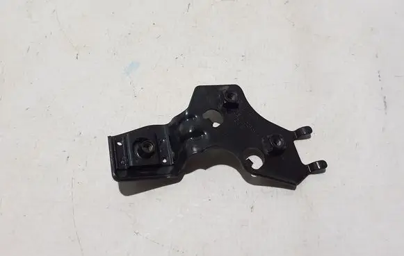 Skoda Octavia Mk4 Headlight/headlamp mounting bracket 3J0804593