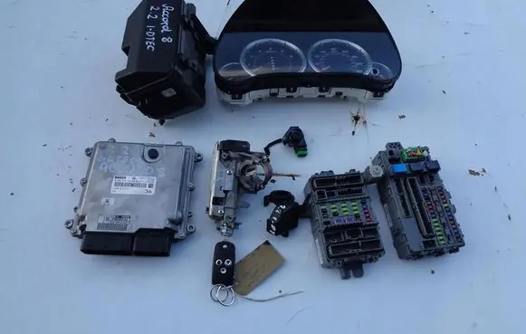 Honda Accord Engine control unit/module ECU NH737M