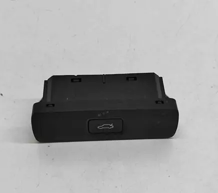Volvo XC60 Tailgate/boot open switch button P32350330 32350330