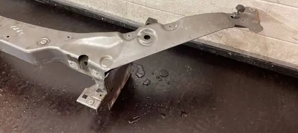 Jaguar XF X250 Radiator support slam panel bracket