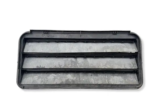 Tesla Model Y Quarter panel pressure vent 109875100C