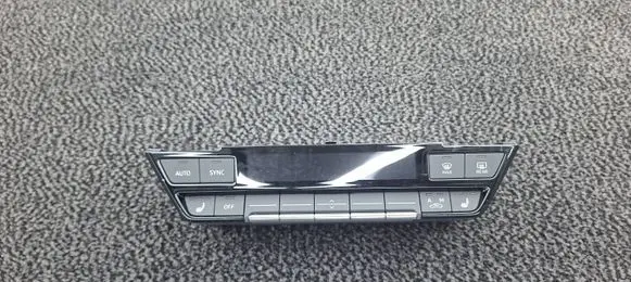 Audi Q4 Sportback e-tron Climate control unit 89A820043A