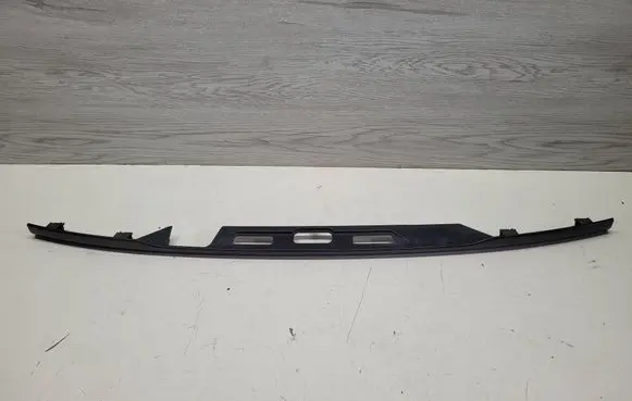 Land Rover Range Rover Sport L494 Rear light center trim bar blend FK6M40406AA
