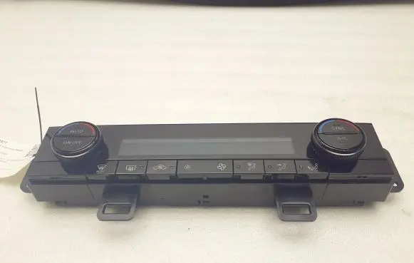 Nissan Qashqai J12 Climate control unit 275006UN0C