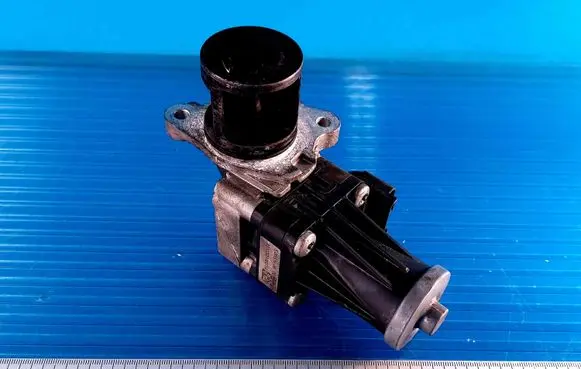 Peugeot 208 EGR valve 50563908