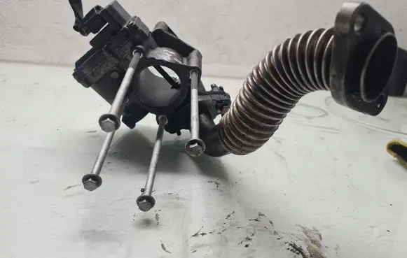 Nissan Qashqai+2 EGR valve 8200796674C
