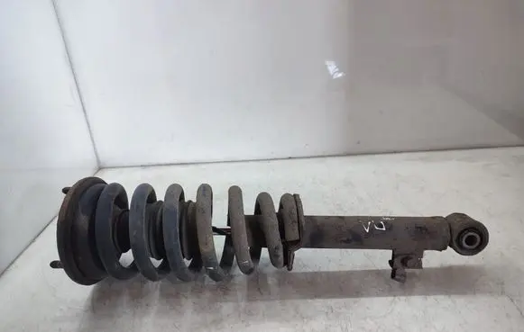 Mitsubishi L200 Front shock absorber with coil spring MR992321