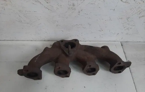 Nissan Juke I F15 Exhaust manifold 140040840R