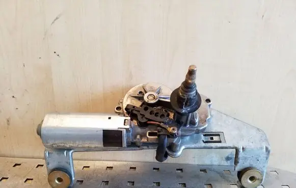Volvo S40, V40 Rear window wiper motor 0390201529